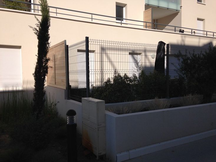 clôture en panneaux rigides de jardin